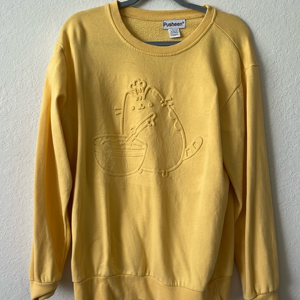 💛 Pusheen the cat baking embossed graphic crew sweatshirt SIZE M pullover